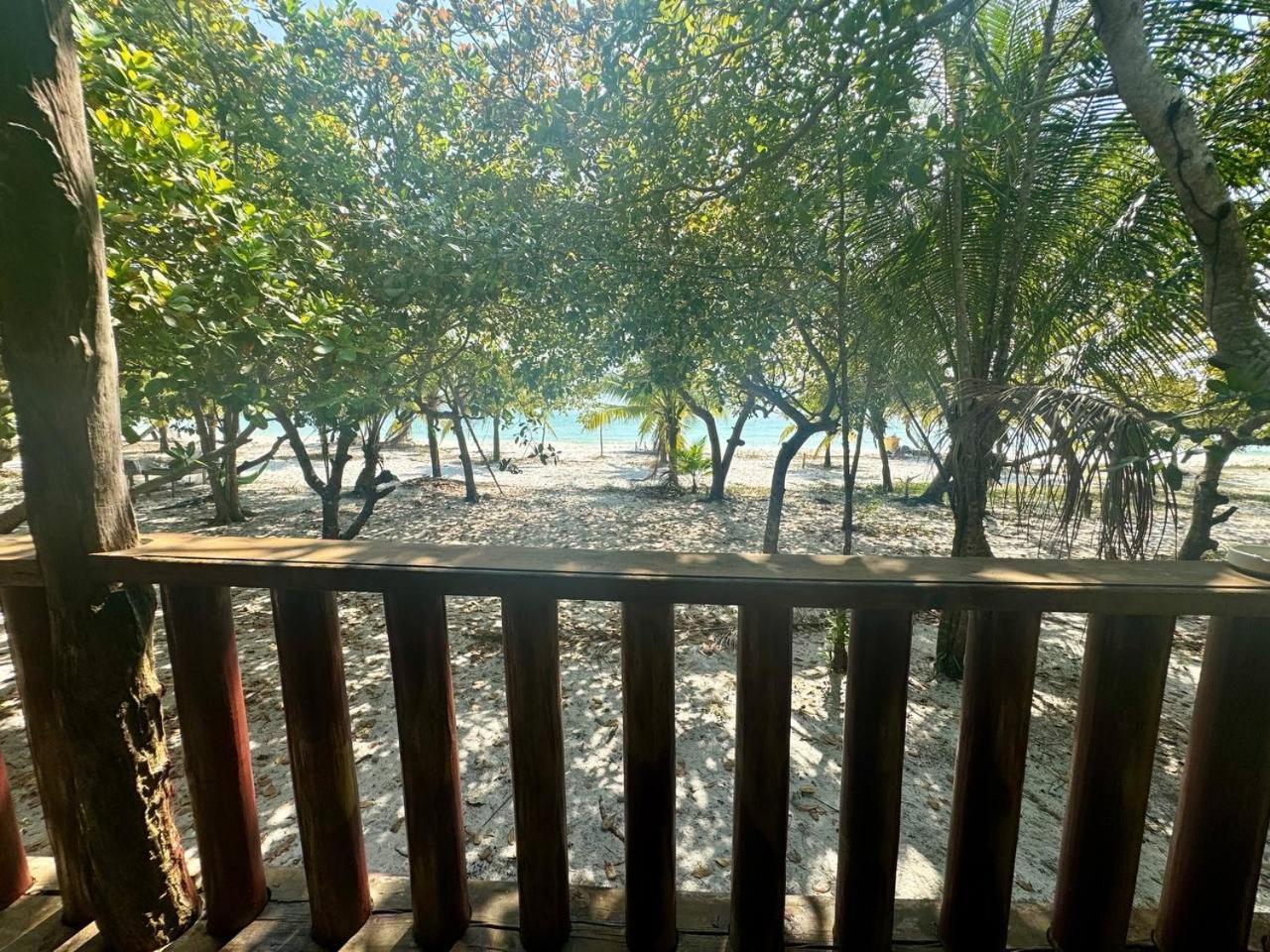 Rafikis Hostel Koh Rong Buitenkant foto